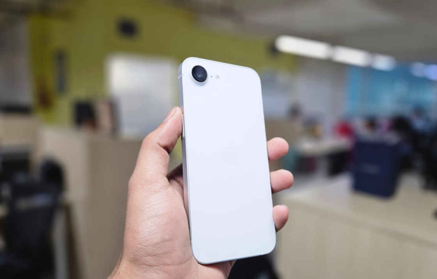 Apple iPhone 16e Price Drop Alert! Enjoy Over Rs 7,100 Off on Amazon – Here’s How to Grab the Deal