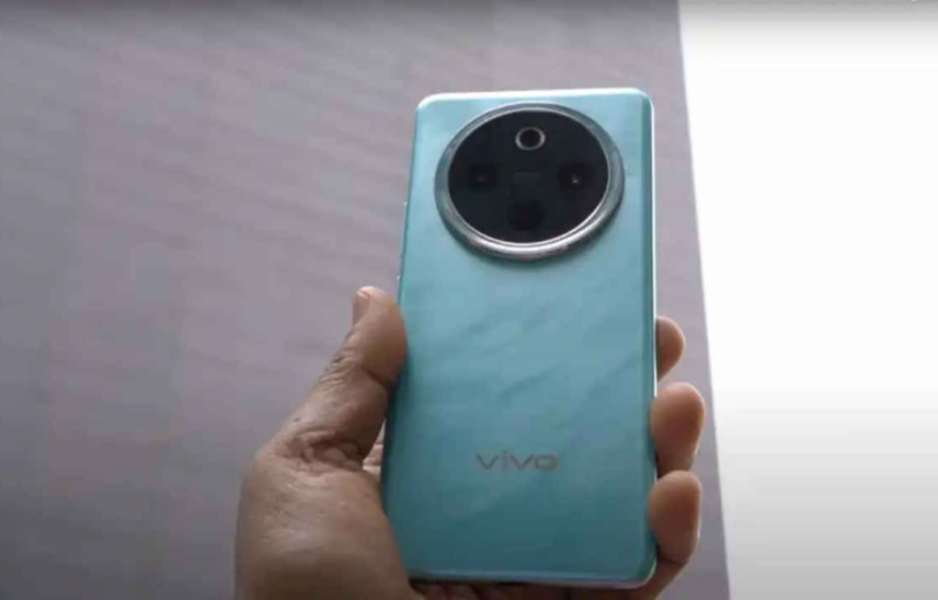 Vivo T4 Ultra: Featuring a 50MP Periscope Camera and 120Hz Quad-Curved pOLED Display