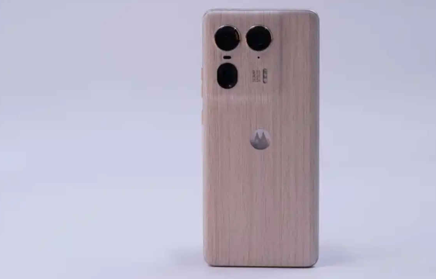 rewrite this title Motorola Edge 50 Ultra 5G price drops by Rs 12,250 on Amazon